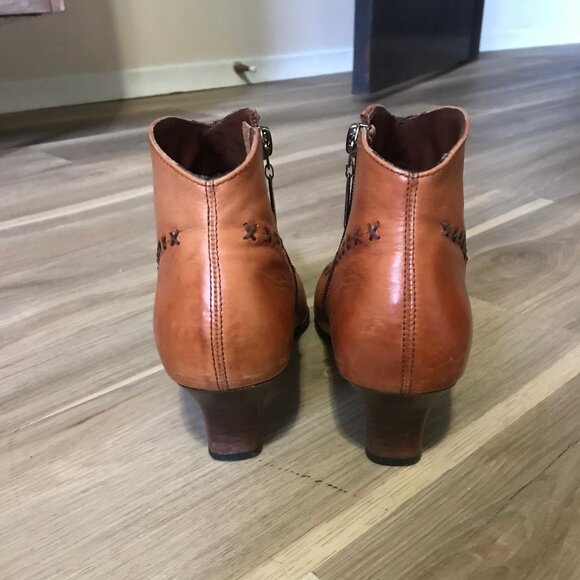 Lady Stork Ladies Tan Leather Ankle Boots Size 7 - Picture 2 of 5